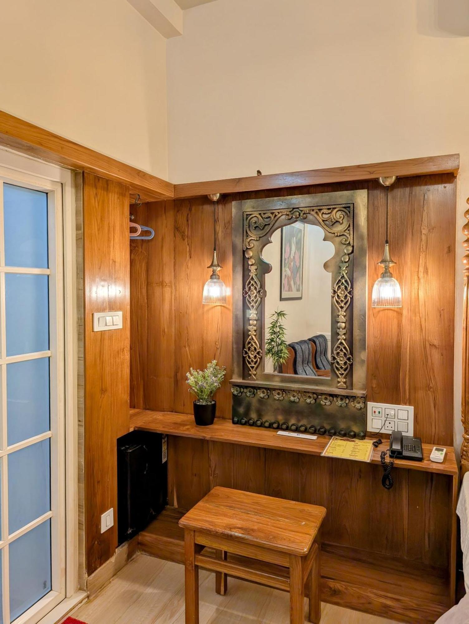 Dip Holidays Shānti Niketan Habitación foto